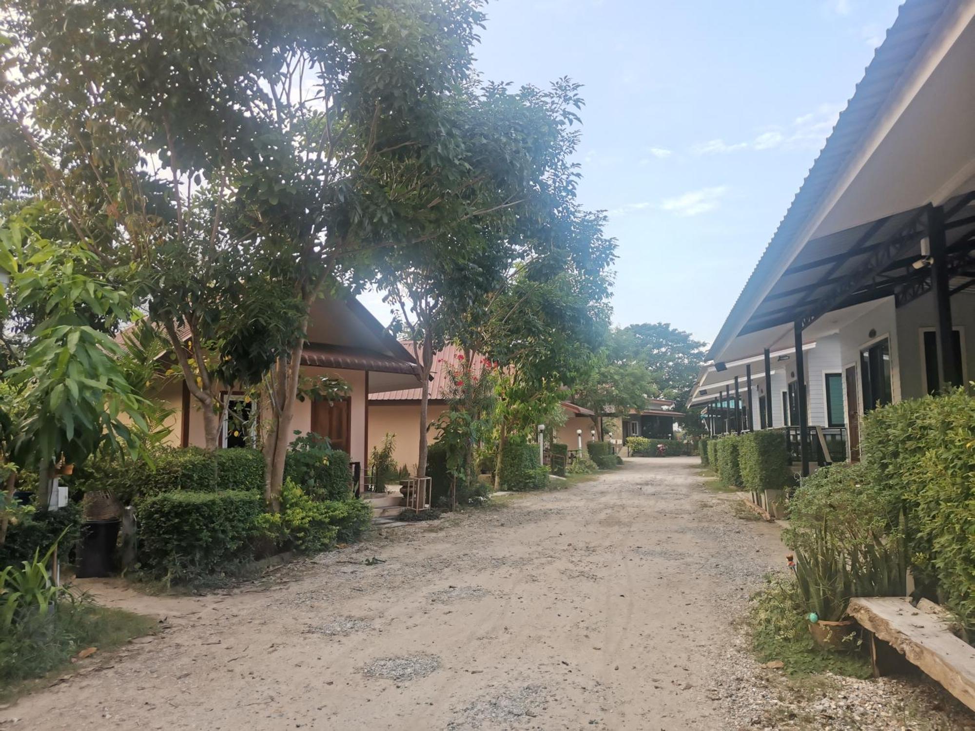 Numhom Resort Ban Nong Chum Saeng Exterior photo